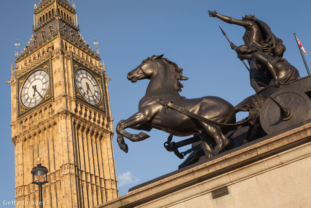 Boudica királynő szobra Londonban.